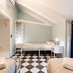 Hostel Portici Ostello *