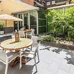 Hostel Portici * Portici