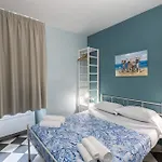 Hostel Portici