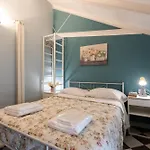 Hostel Portici Ostello