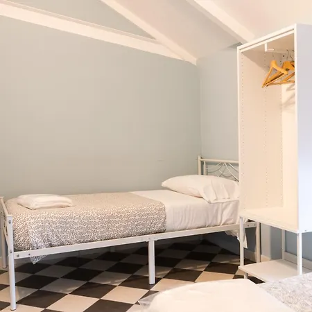 Hostel Hostel Portici Portici