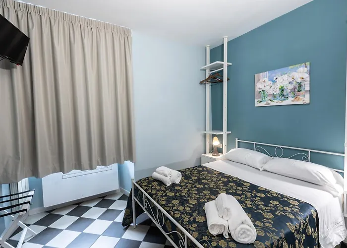 Hostel Portici