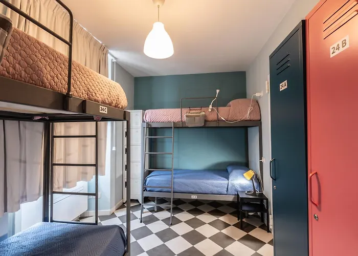 Hostel Portici Ostello *