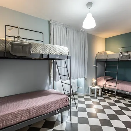 بيت شباب Hostel Portici بورتيشي