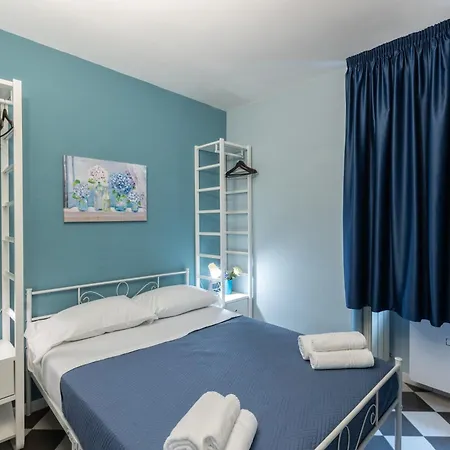 بيت شباب Hostel Portici