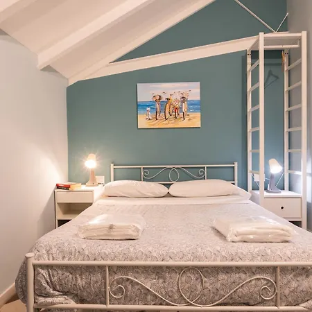 بيت شباب Hostel Portici بورتيشي